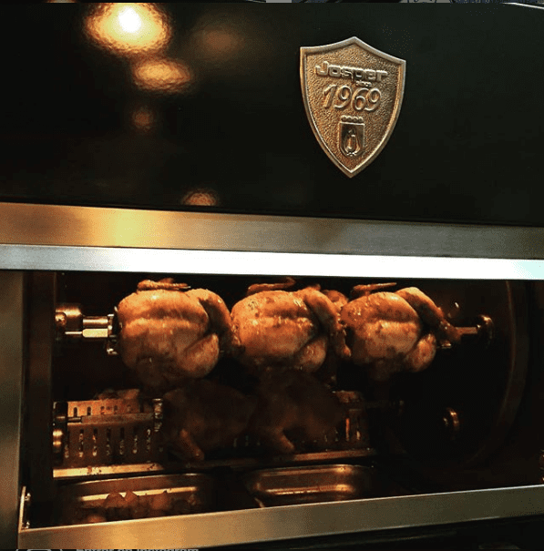 Josper ASJ-063 rotisserie med kyllinger