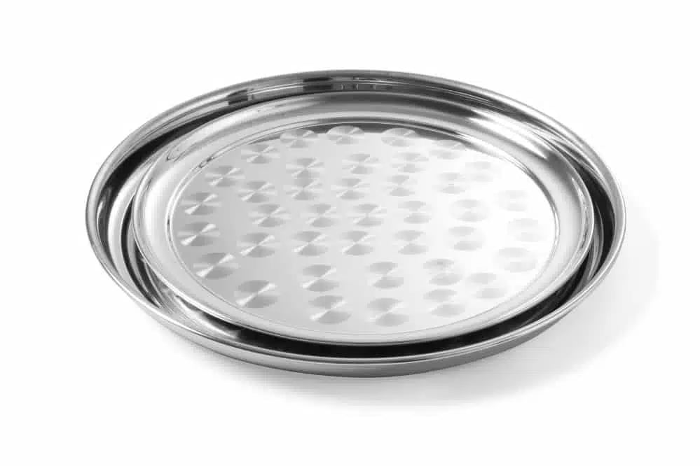 Rundt serveringsfad i rustfrit stål med dekorativ mønster, ø300x(h)17mm - Billede 2