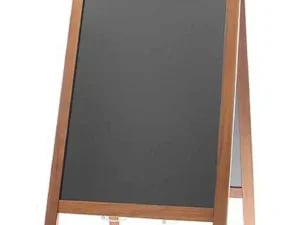 Sort fortovstavle med træramme, 700x600x1200mm, monteringskroge inkluderet