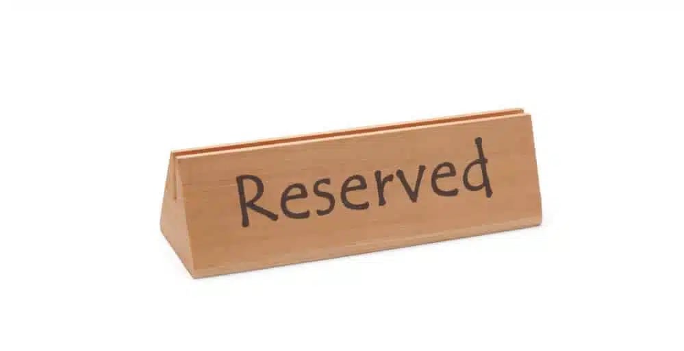 Reserveret bord skilt i holdbart træ, 152x44x44mm med stor håndtag