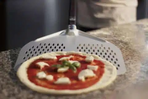 Pizzaspade, aluminium m/huller,45x45cm,120cm skaft - Billede 2