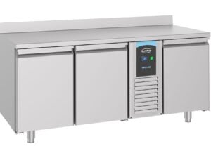 Combisteel - 700 KØLT DISKBORD MED KANT 3 DØRE MONO BLOK