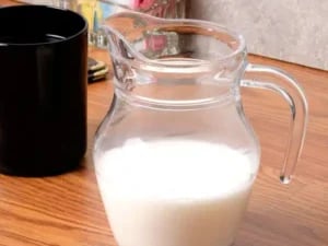 ARC glaskande 0,5 L fyldt med frisk juice
