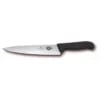 Victorinox Fibrox Pro kokkekniv med 19 cm bølget klinge og ergonomisk sort Fibrox-håndtag.