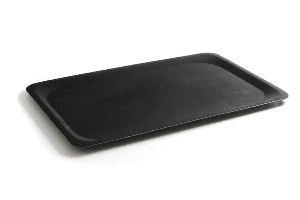 Sort, rektangulær polyester bakke, skridsikker, gn 1/1, 325x530mm.