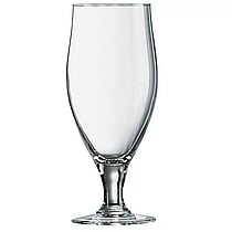 Eksklusivt Arcoroc Ølglas Cervoise Stemmed 50 cl på en bar
