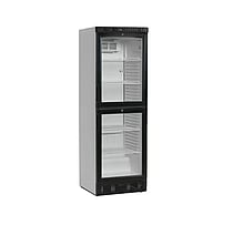 SCU2375 Flaskekøleskab med plads til 210 dåser/flasker og 196 kg belastning pr. hylde